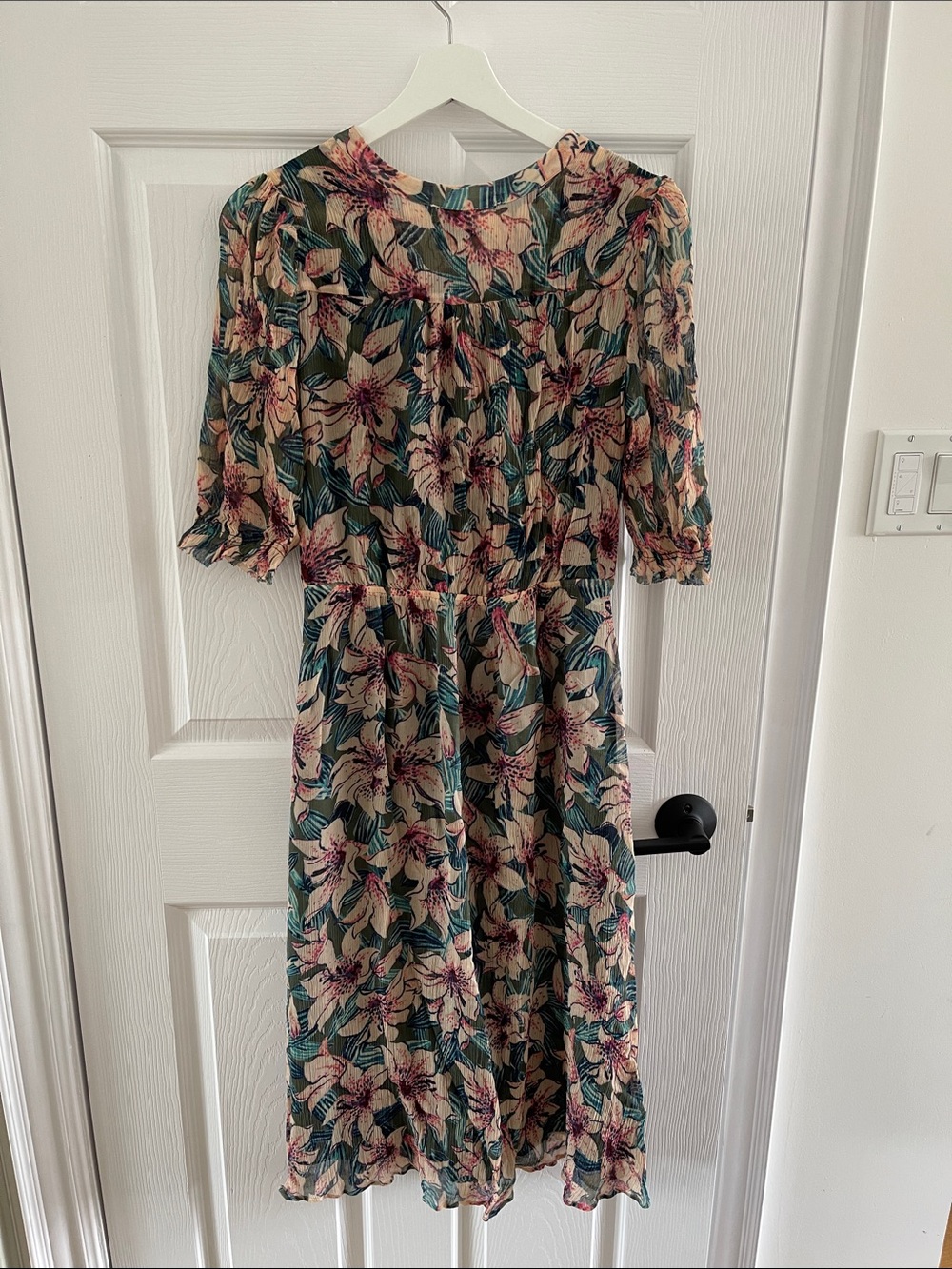 Ba&sh Brook Dress - Green/Pink Floral
1/2 Sleeve Midi Shirt Dress - Picture 11 of 11